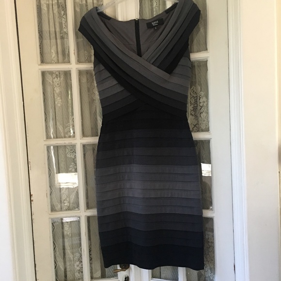 Tadashi Shoji | Dresses | Tadashi Shoji Ombr Bandage Pleated Dress Size  Small | Poshmark